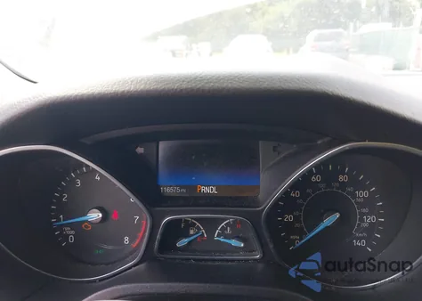 2015 Ford Focus Se z USA, uszkodzony, nr VIN 1FADP3F25FL381297